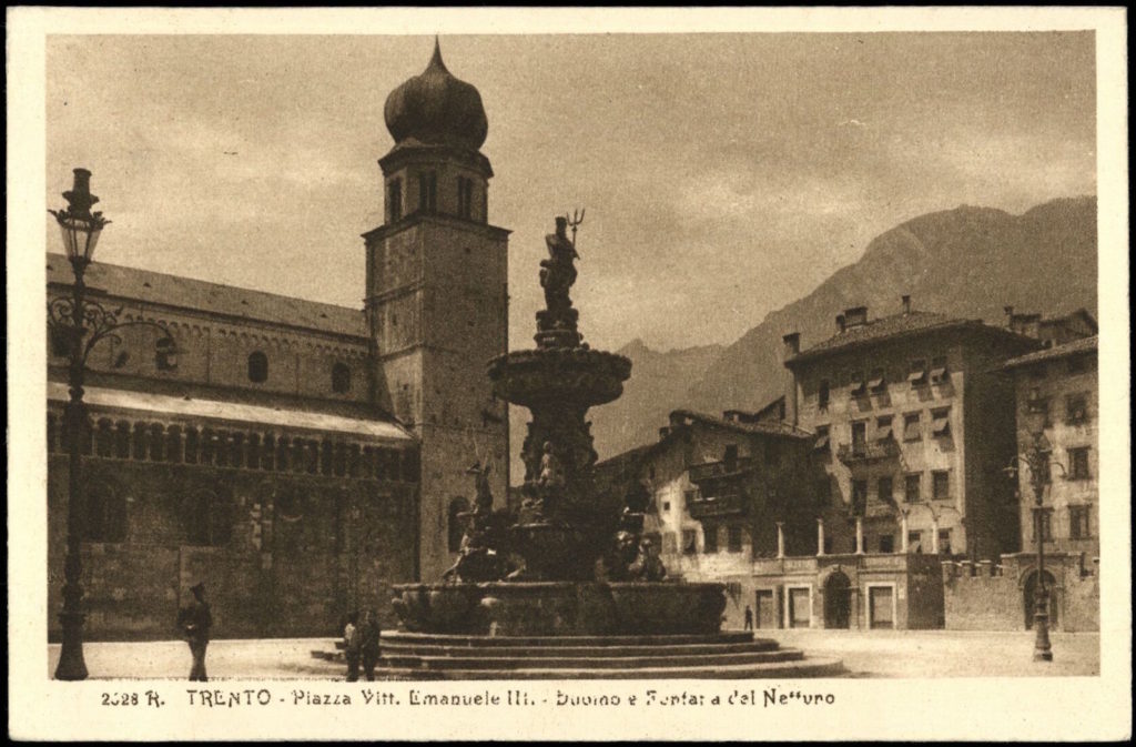Trento, Piazza Vitt. Emanuele III