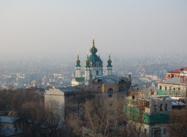 draußen, Himmel, Gebäude, Baum, Turm, Nebel, Turmspitze, Winter, Skyline, Wahrzeichen, Kirchturm, Stadt, Landschaft, Reise