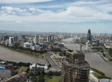 draußen, Wolke, Himmel, Gebäude, Stadtgebiet, Metropolregion, Skyline, Stadtlandschaft, Luftfotografie, Metropole, Hochhaus, Vogelperspektive, Stadtzentrum, Städtebau, Wasser, Mischnutzung, Stadt, Turm, Fluss, Landschaft