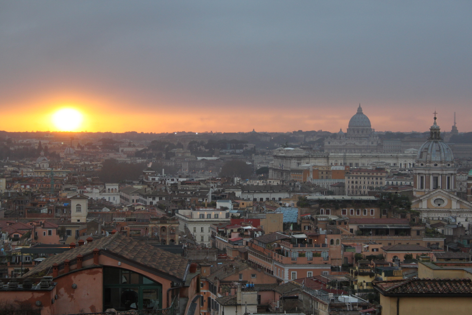 Gebäude, draußen, Himmel, Haus, Wolke, Stadt, Abend, Stadtgebiet, Horizont, Abenddämmerung, Sonnenaufgang, Sonne, Sonnenuntergang, Landschaft