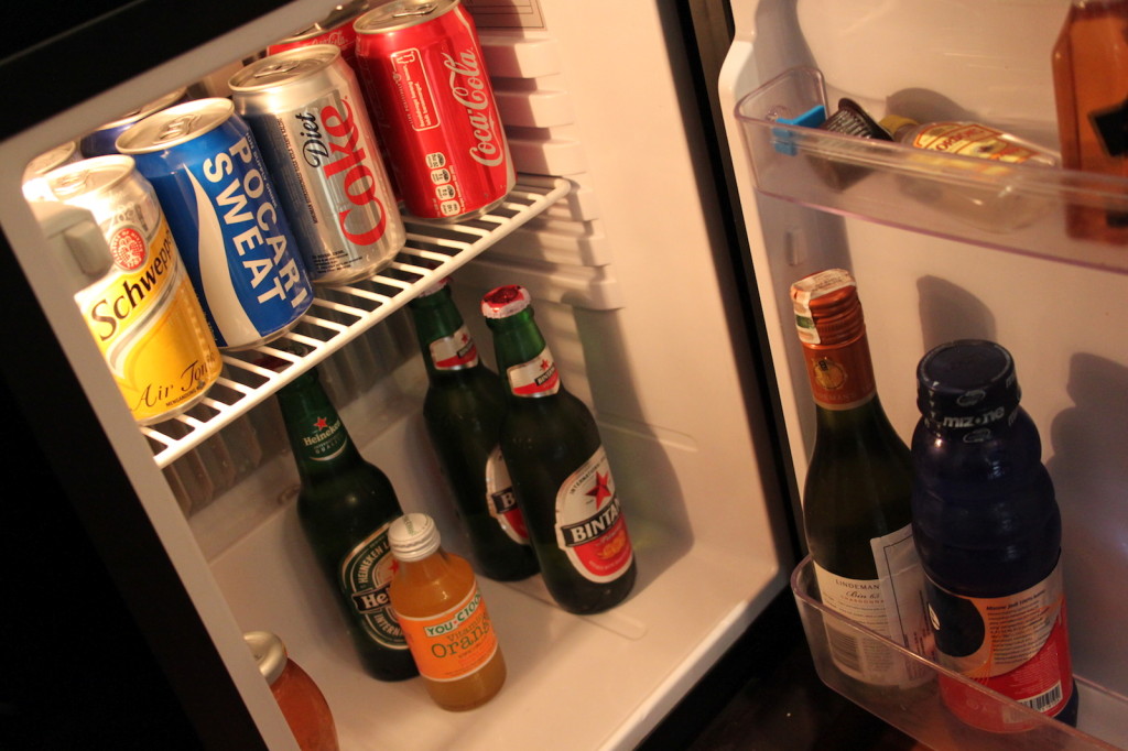 Küchengerät, Gerät, Flasche, Im Haus, Softdrink, Drink, Minibar, Bier, Kühlschrank