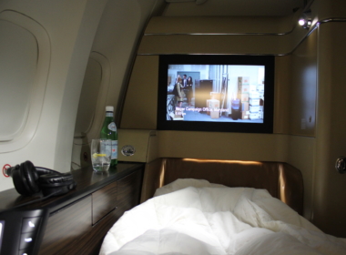 Im Haus, Wand, Bett, Mobiliar, Inneneinrichtung, Spiegel, Kissen, Fernsehen, Hotel, Decke, Zimmer