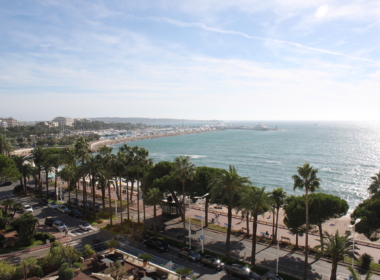 draußen, Himmel, Baum, Wolke, Küste, Palme, Tropen, Wasser, Pflanze, Küsten- und Ozeanlandschaft, Meer, Natur, Strand, Reise, Landschaft, Urlaub