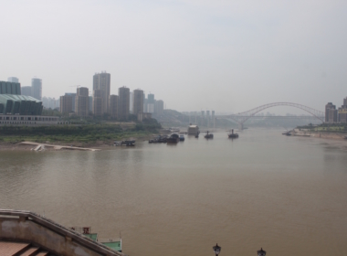 draußen, Himmel, Wasser, See, Wolkenkratzer, Skyline, Wasserweg, Gebäude, Nebel, Kanal, Reise, Stadtlandschaft, Stadt, Boot, Fluss, Brücke