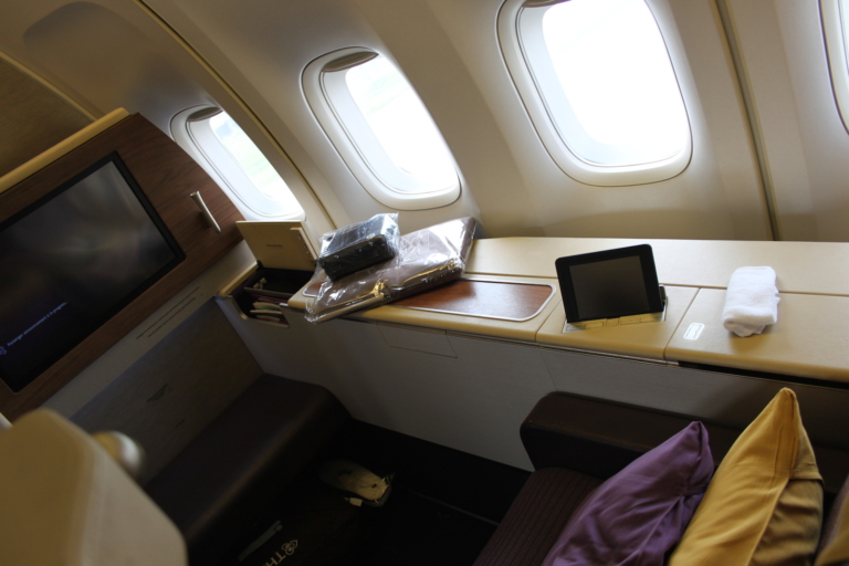 Im Haus, Wand, Flugzeugkabine, Mobiliar
