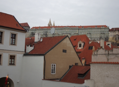 Fenster, draußen, Gebäude, Himmel, Dach, Fassade, Wolke, Stadt, Straße, Haus