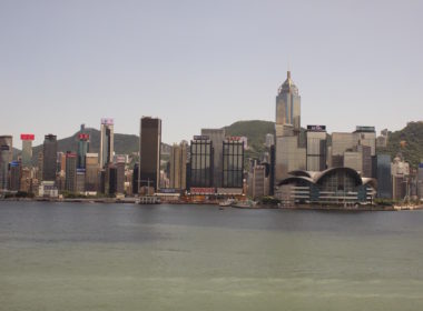 draußen, Himmel, Skyline, See, Wasser, Stadtlandschaft, Wolkenkratzer, Metropole, Hochhaus, Metropolregion, Turm, Stadtzentrum, Stadtgebiet, Gebäude, Reise, Stadt, Fluss, Brücke