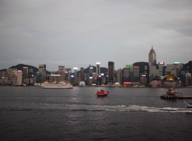 draußen, Wasser, Himmel, Wolke, Gebäude, Skyline, See, Schiff, Wolkenkratzer, Boot, Stadtlandschaft, Stadt, Metropole, Wasserweg, Wasserfahrzeug, Reise, Fluss