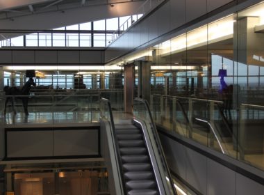 Im Haus, Treppe, Geländer, Stahl, Rolltreppe, Haltevorrichtung, Aluminium, Boden, Decke