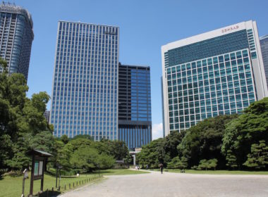 draußen, Himmel, Gebäude, Hochhaus, Baum, Gewerbegebäude, Metropolregion, Stadt, Metropole, Stadtgebiet, Wohnungseigentum, Stadtzentrum, Wolkenkratzer, Pflanze, Mischnutzung, Firmensitz, Architektur, Turm, Park, Gras