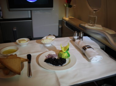 Im Haus, Geschirr, Essen, Mahlzeit, Platte, Kulinarik, Küchenutensil, Arbeitsfläche, Küchengerät, Brunch, Wand, Waschbecken, Restaurant, Tisch, Küche