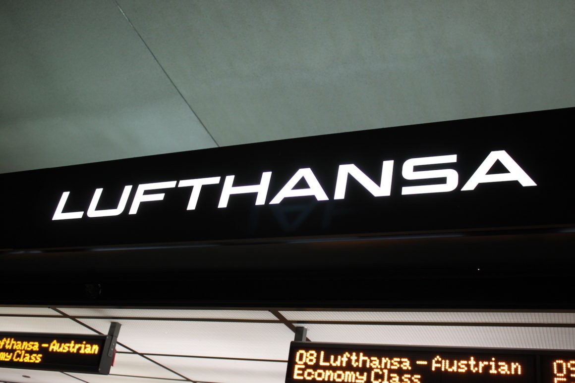 Review Lufthansa Senator Lounge Washington D. C. Dulles (First Section