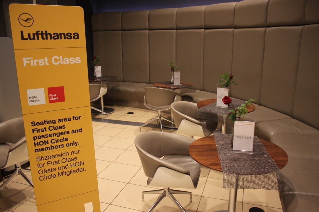 Review Lufthansa Senator Lounge Washington D. C. Dulles (First Section