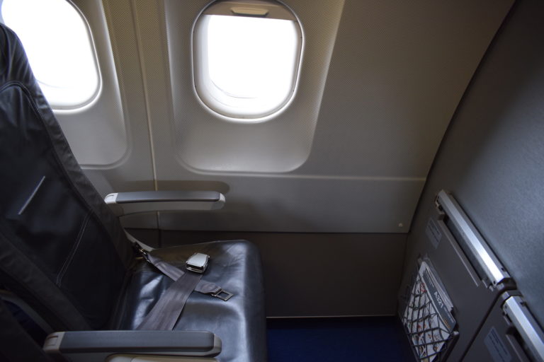 Fahrzeug, Flugzeugkabine, Passagier, Auto, Im Haus