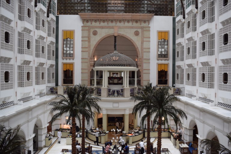 Gebäude, Stadt, Fenster, Architektur, draußen, Groß, Straße, Hotel