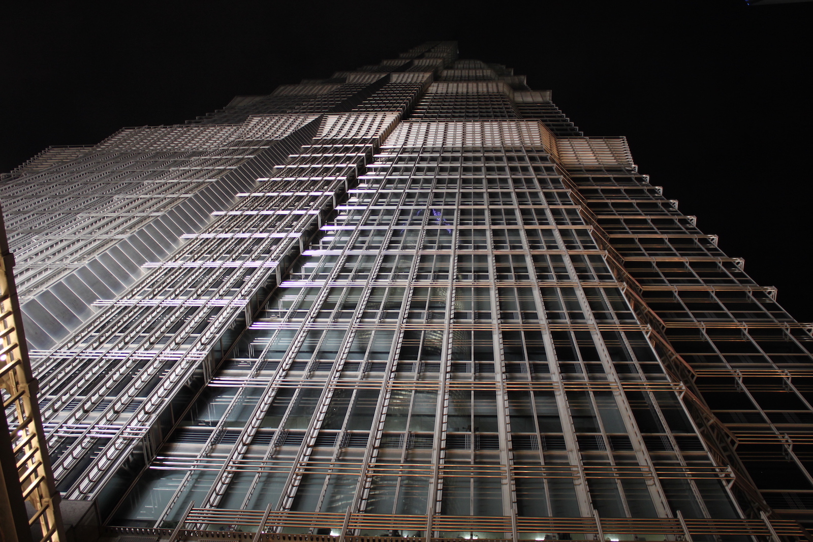 Gebäude, Nacht, Gewerbegebäude, Hochhaus, Stadt, Metropolregion, Metropole, Architektur, Turm, Wolkenkratzer, Licht