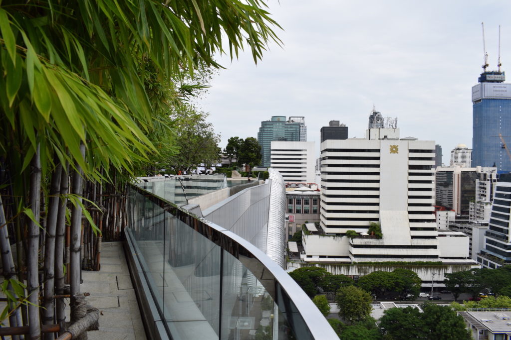 draußen, Himmel, Gebäude, Baum, Hochhaus, Wolkenkratzer, Stadtgebiet, Metropolregion, Metropole, Pflanze, Gewerbegebäude, Brücke, Wolke, Stadt, Reise, Architektur, Straße