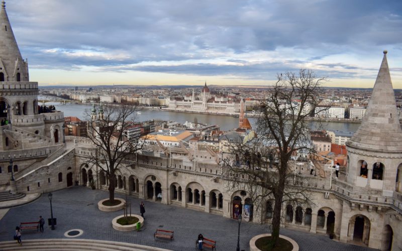 Gebäude, Wolke, draußen, Himmel, Bastion, Stadt, Baum, Wahrzeichen, Turm, Urlaub, Stein