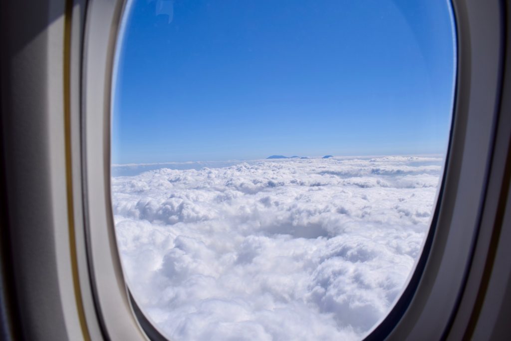 Fenster, Himmel, Wolke, Gebäude, Platane Flugzeug Hobel, Wolken, draußen, Flugzeug, Flug