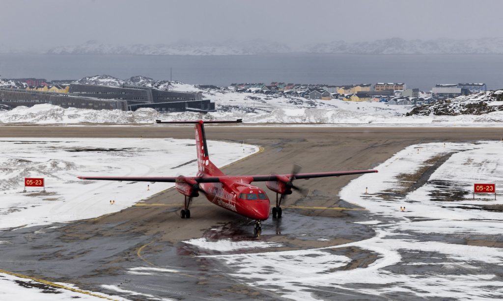 draußen, Flugzeug, Transport, Schnee, Fahrzeug, Luftfahrt, Flugreise, Gelände, Platane Flugzeug Hobel, rot, Winter, Runway, Hubschrauber, Berg