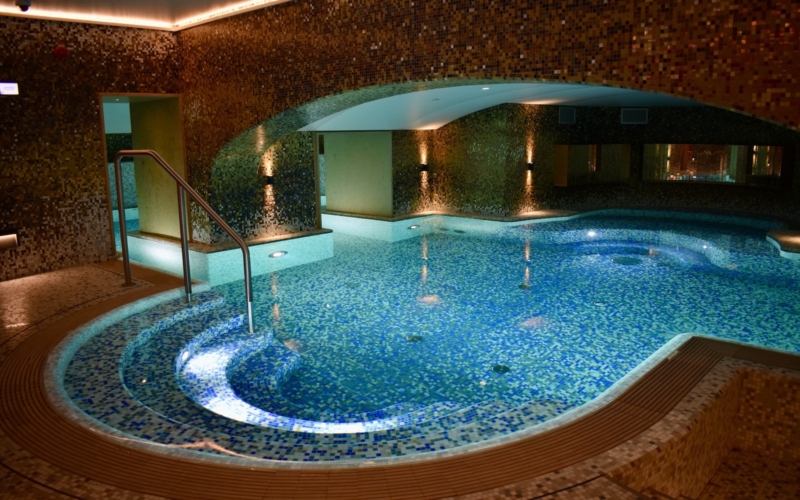 Schwimmbecken, Wasser, Pool, Thermae, Wand, Im Haus, Kurort, Freizeitcenter, Urlaubsort, Schwimmen, Decke, Blau, Hotel