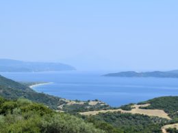 draußen, Landschaft, See, Natur, Wasser, Berg, Himmel, Baum, Küsten- und Ozeanlandschaft, Hochland, Gewässer, Seenlandschaft, Sound, Küste, Bucht, Kap, Insel