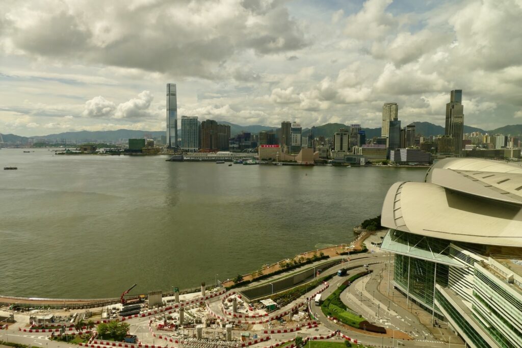 Wolke, draußen, Himmel, Wasser, See, Wolkenkratzer, Skyline, Stadtlandschaft, Gebäude, Stadt, Turm, Boot, Fluss, Brücke, Groß, Landschaft