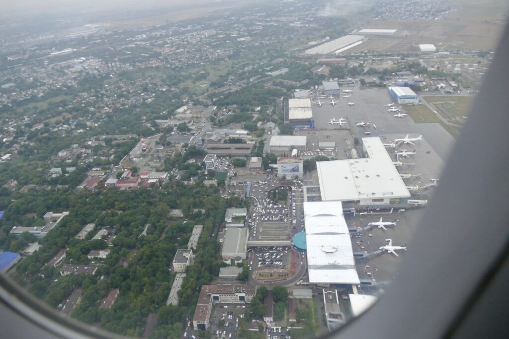 Luftfotografie, Vogelperspektive, Luftbild, Gebäude, draußen, Flugzeug, Städtebau, Stadtgebiet, Vorort, Flug, Stadt, Platane Flugzeug Hobel