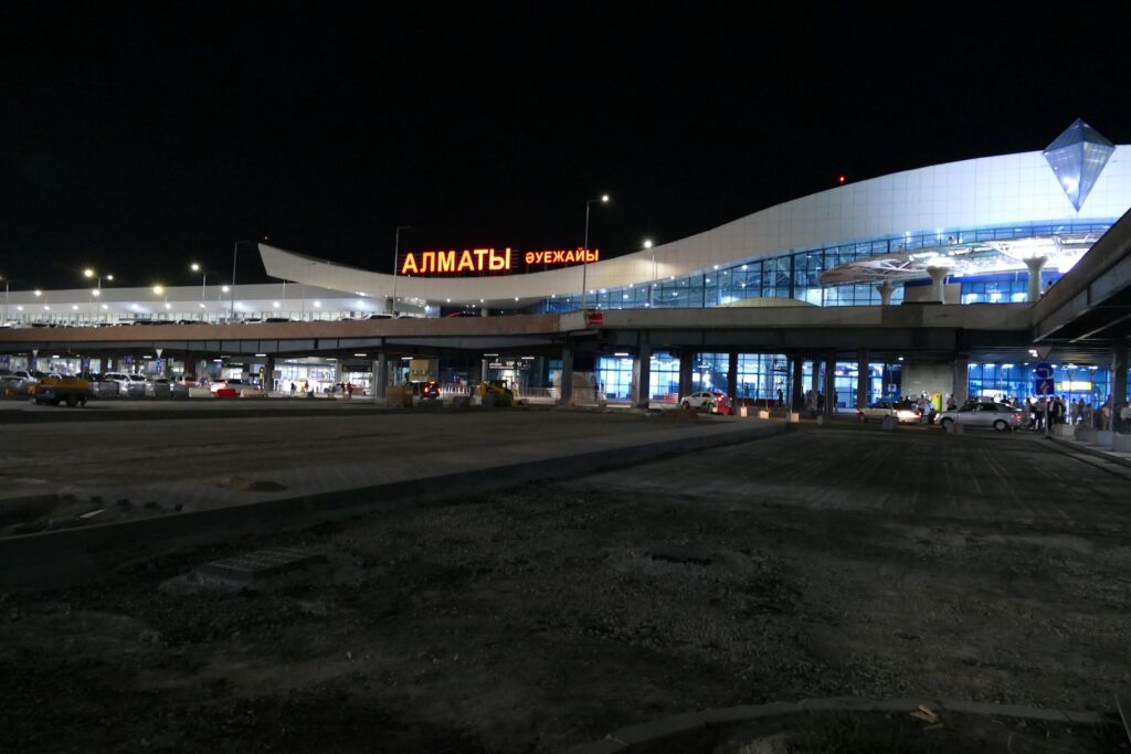 Himmel, draußen, Gebäude, Nacht, Flughafen, Gelände, Platane Flugzeug Hobel, Stadion, Groß, Stadt