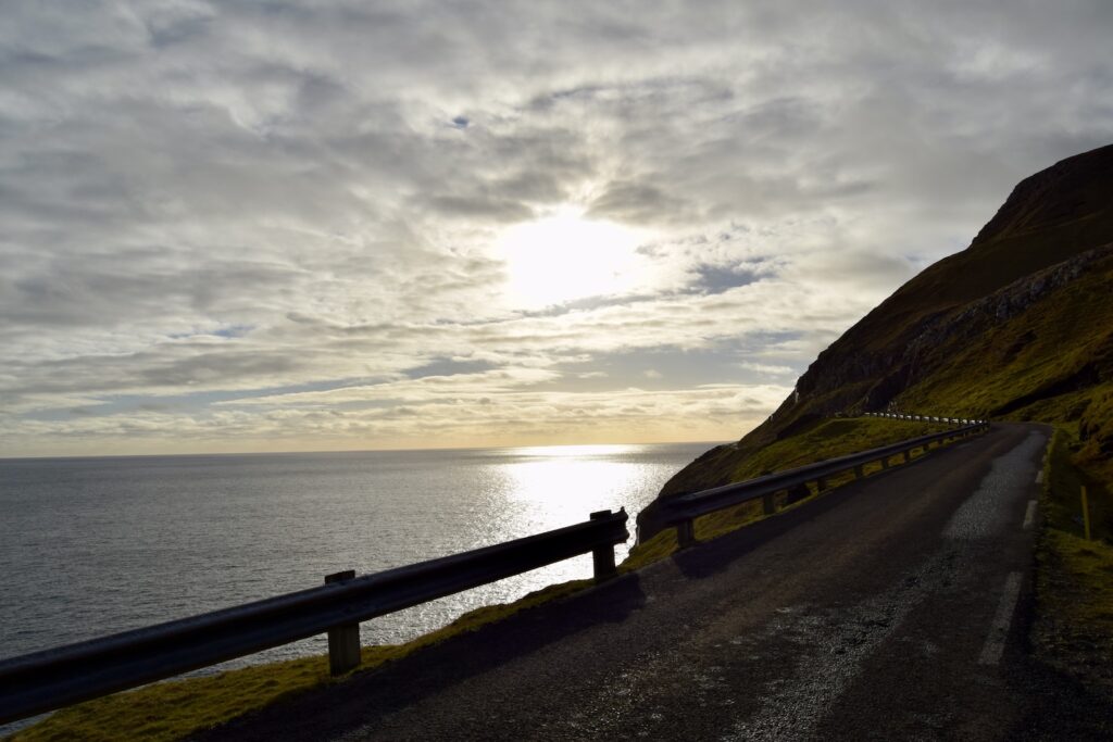 draußen, Wolke, Himmel, Landschaft, Horizont, Wasser, See, Gras, Strand, Sonnenuntergang, Straße, Meer, Berg, Gelände, Natur, Küste, Sonne