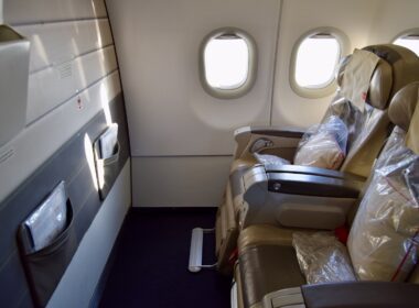 Im Haus, Flugzeugkabine, Wand