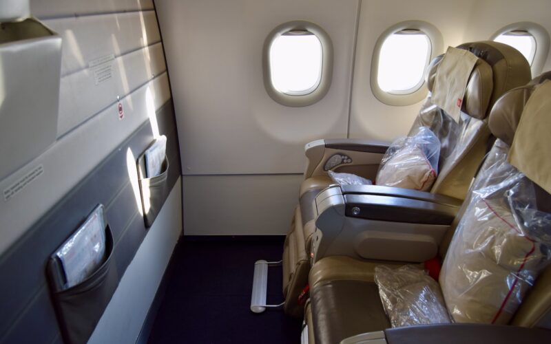 Im Haus, Flugzeugkabine, Wand