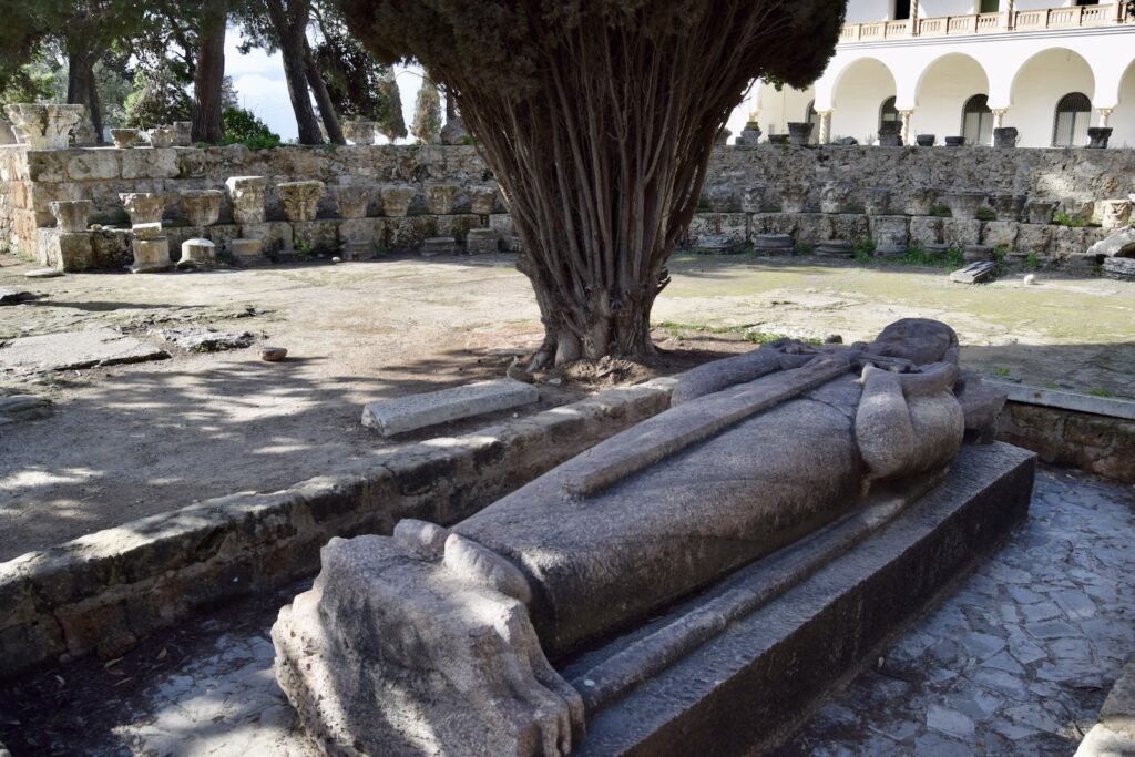 draußen, Ruinen, Gelände, Baum, Altertum, Statue, Geschichte, Historischer Ort, Stein, Ruine