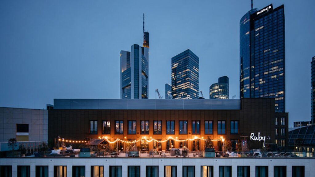 Gebäude, draußen, Himmel, Hochhaus, Skyline, Metropolregion, Gewerbegebäude, Metropole, Stadtlandschaft, Mischnutzung, Stadtzentrum, Wolkenkratzer, Turm, Stadtgebiet, Wohnungseigentum, Nacht, Stadt, Architektur