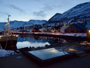 draußen, Himmel, Wasser, Boot, Schiff, Schnee, Wolke, Berg, Dock, Angedockt, Landschaft, Winter, See, Spiegelung