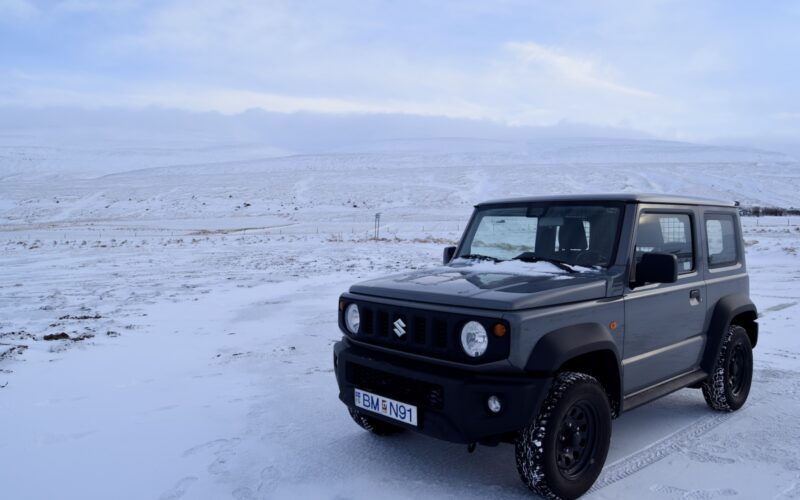 draußen, Rad, Reifen, Fahrzeug, Landfahrzeug, Jeep, Himmel, Transport, Stoßstange, Land Rover, Schnee, Geländefahrzeug, Auto, Autoreifen, Sport Utility Vehicle (SUV), Land Rover Defender, Gelände, Verteidiger, Winter