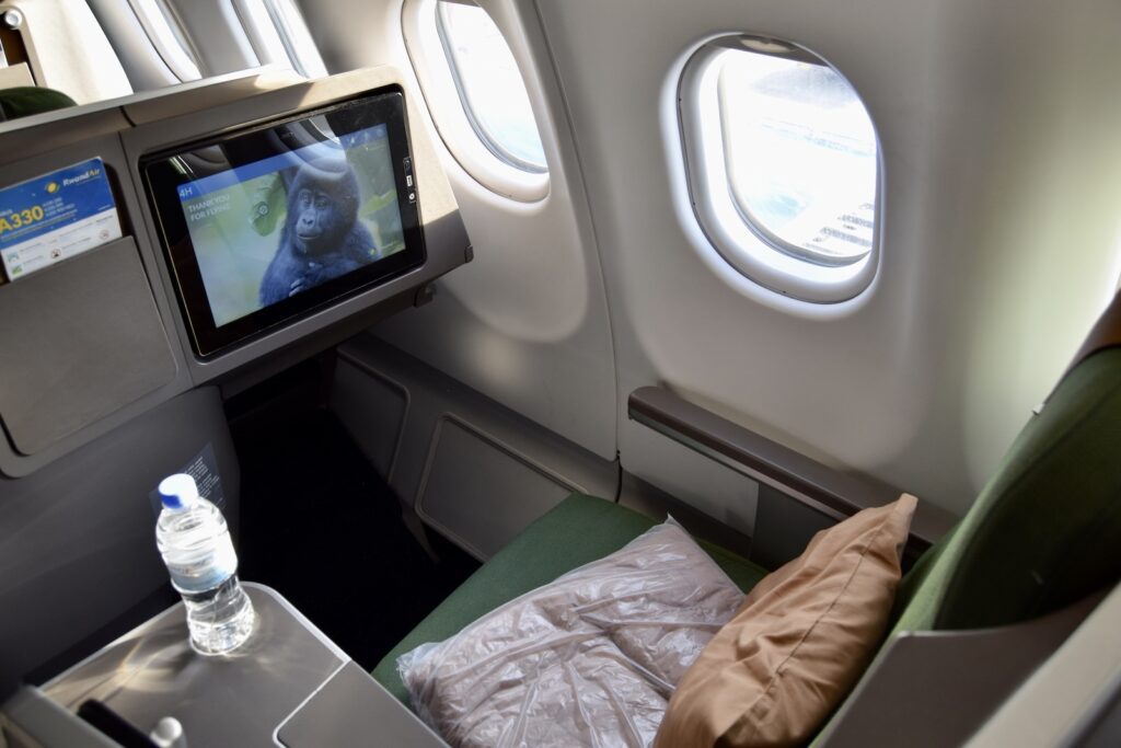 Im Haus, Flugzeugkabine