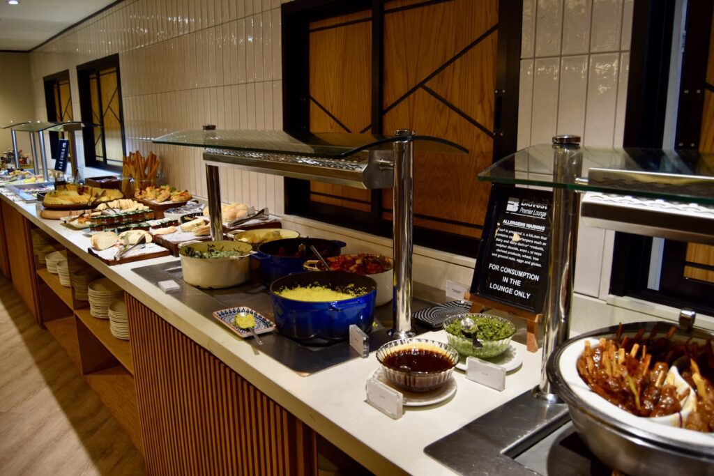 Im Haus, Arbeitsfläche, Wand, Fastfood, Mahlzeit, Snack, Essen, Küchengerät, Küche, Tisch, Buffet, Boden