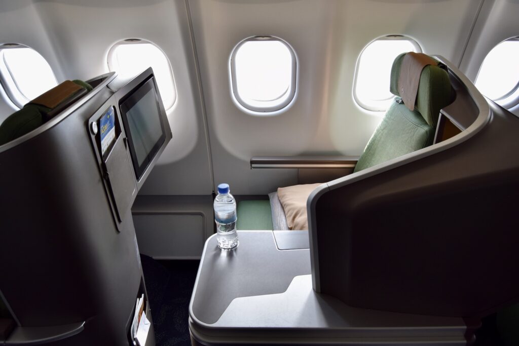 Fahrzeug, Flugzeugkabine, Im Haus