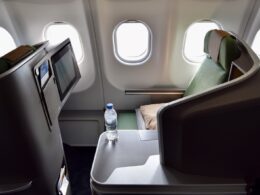 Fahrzeug, Flugzeugkabine, Im Haus