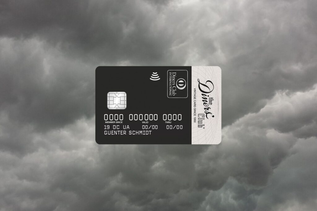 Text, Wolke, Himmel, draußen, Screenshot, Reklametafel, Wolkig, Wolken, Schild, Schwarzweiß