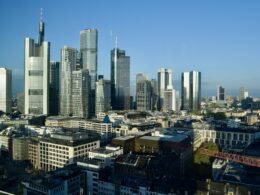Hochhaus, Metropolregion, Metropole, Skyline, Gebäude, Stadtlandschaft, Stadtgebiet, draußen, Himmel, Stadtzentrum, Turm, Gewerbegebäude, Wohnungseigentum, Stadt, Mischnutzung, Wolkenkratzer