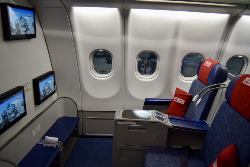Im Haus, Flugzeugkabine, Flugzeug, Passagier, Zug