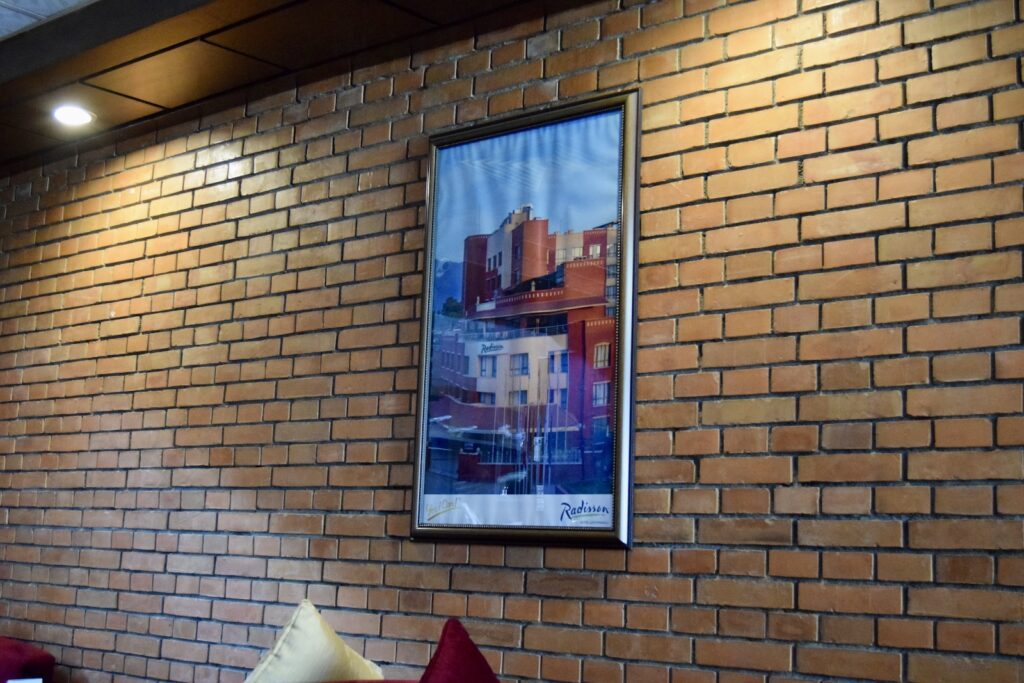 Gebäude, Wand, Backstein, Cartoon, Fenster, Im Haus, rot, Schild, Straße