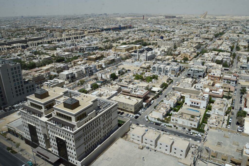 draußen, Gebäude, Luftfotografie, Stadtgebiet, Städtebau, Metropolregion, Vogelperspektive, Wohnlage, Metropole, Vorort, Himmel, Stadtlandschaft, Stadtzentrum, Hochhaus, Mischnutzung, Stadt, Luftbild