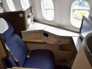 Flugzeugkabine, Fahrzeug, Im Haus, Platane Flugzeug Hobel