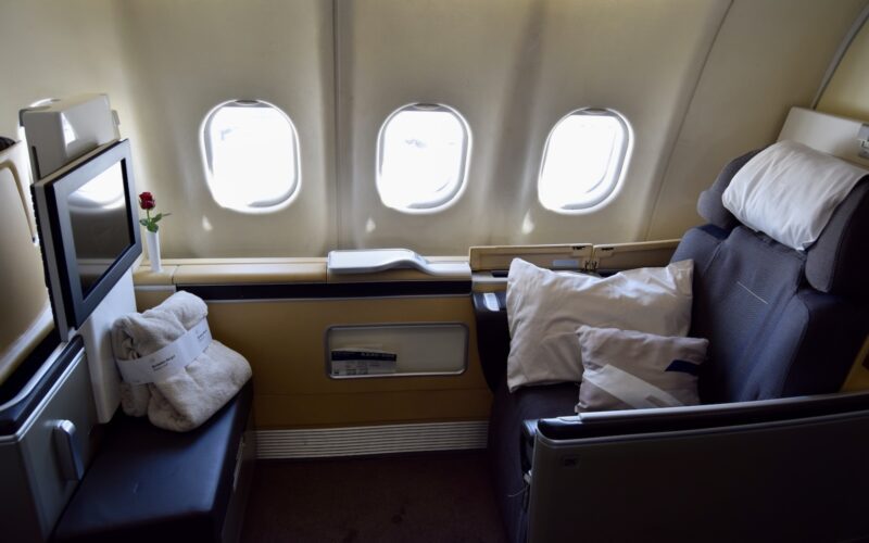 Im Haus, Wand, Flugzeugkabine, Fenster, Zug