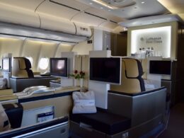 Im Haus, Decke, Wand, Mobiliar