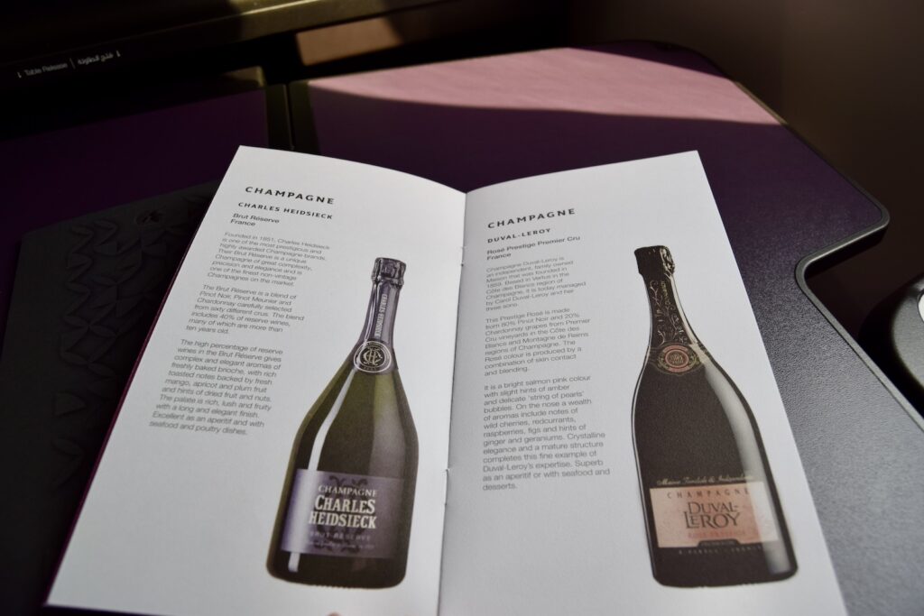 Text, Flasche, Tisch, Drink, Glasflasche, Karte Menü, Im Haus, Wein, Papier