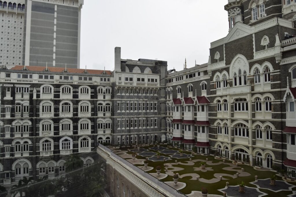 draußen, Himmel, Fenster, Wohnung, Mischnutzung, Fassade, Gebäude, Reise, Stadt, Wohngebäude
